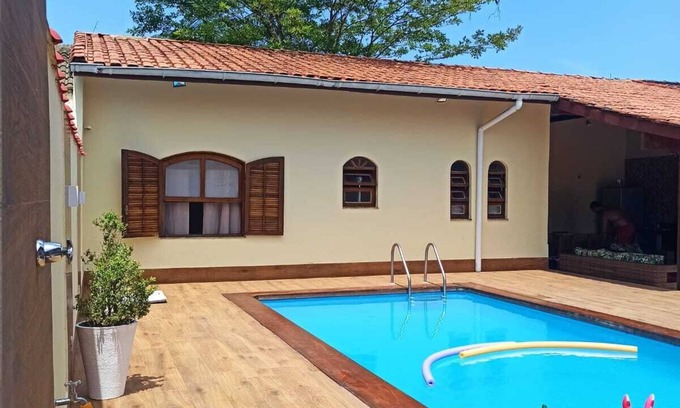 Jardim Rio da Praia Casa | Shed with private access and private pool