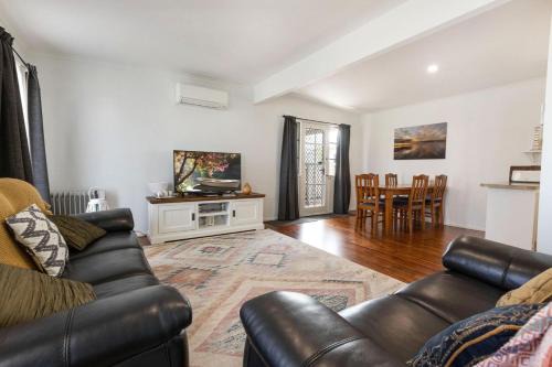 Paynesville Casa | Shelby Cottage