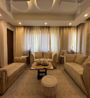 Timilimansingh Apartamento | Shelbys Abode