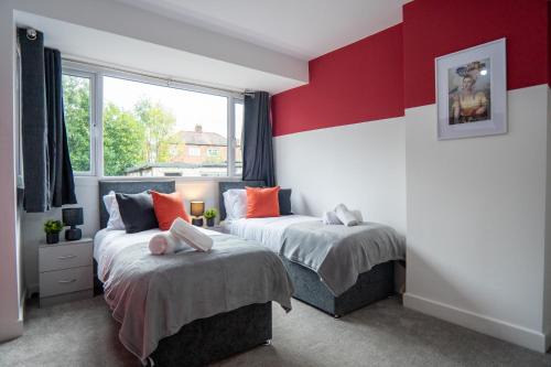 Bloxwich Casa | Sheldon House 3 BED Cosy Home nr JLR & NEC