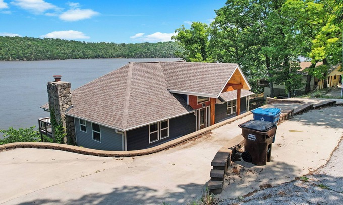Linn Creek Casa | Shell Bay | Luxury | Main Channel | Private Dock