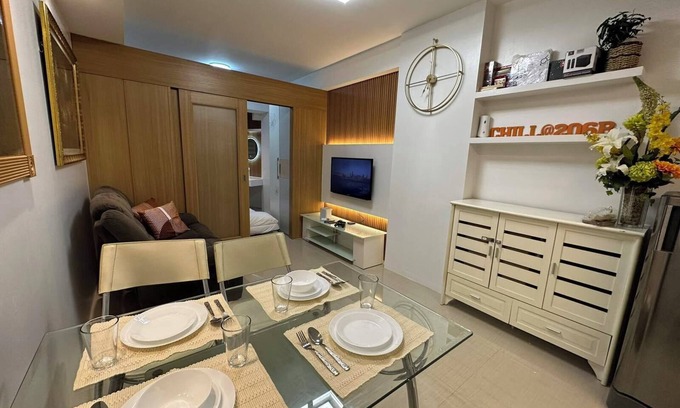 Barangay 76 Condominio | Shell Residences, Pasay near Naia Airport, MOA, SMX, PICC