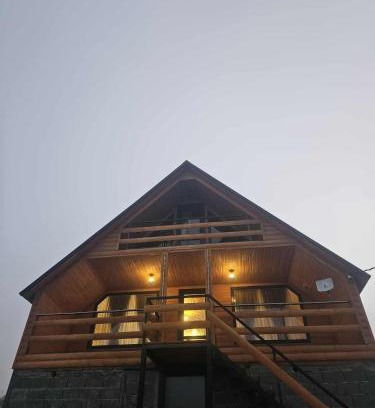 Kazbegi Hotel | Shelva-შალე
