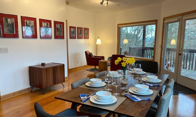 Cross Keys Casa | Shenandoah Blue Ridge House, private and convenient