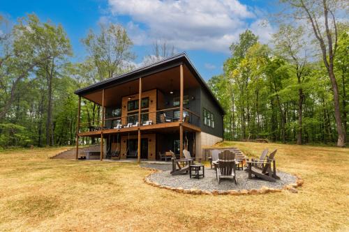 Stanardsville Casa | Shenandoah Luxury Mountain Stay in Stanardsville