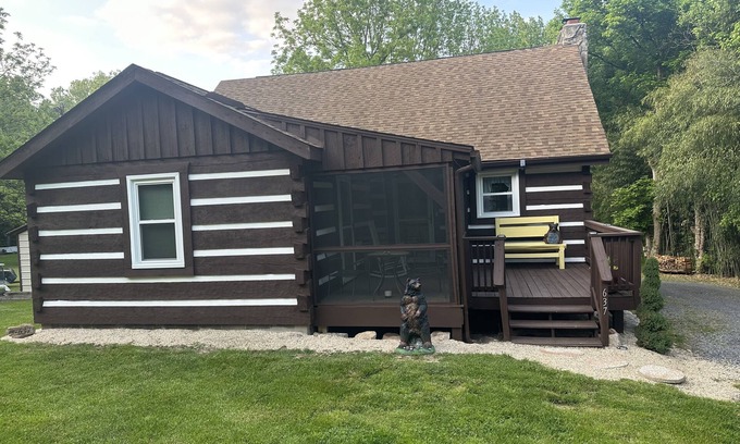 Fishers Hill Cabina | Shenandoah river front cabin, hot tub, fireplace, cabin, screened in porches.