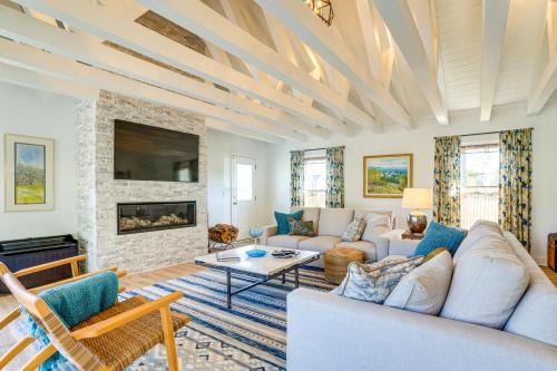 Grottoes Casa | Shenandoah Valley Riverside Retreat Near Wineries