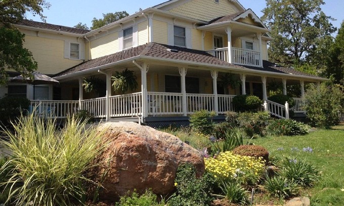 Tuolumne Casa | La colina de los pastores ... Un lugar para relajarse, revivir, restaurar