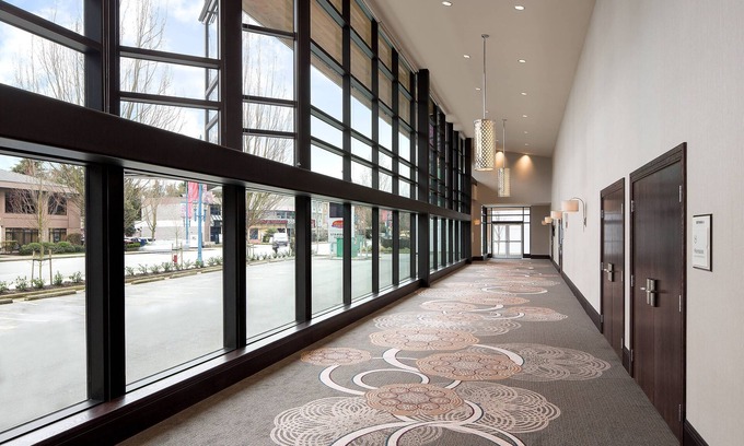 Richmond City Centre Hotel | Sheraton Vancouver Airport Hotel