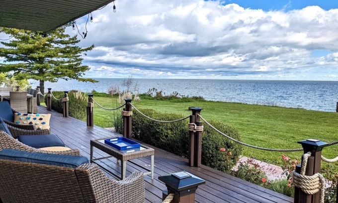 Lexington Casa | Sheridan Shores Escape - Hot Tub w Amazing Views!