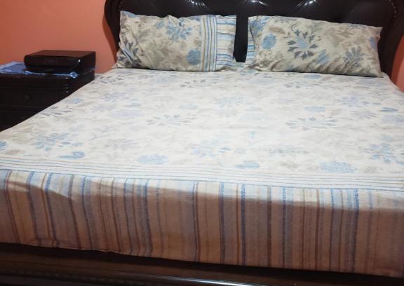 Spanish Town Apartamento | Sherrie's place