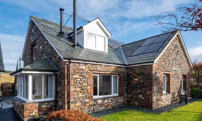 Penrith Casa | SHERRIFF, family friendly, with open fire in Penrith