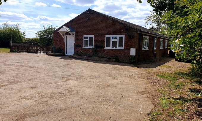 Boston Casa | Sherwood Bungalow 3 Bedroom Entire Property