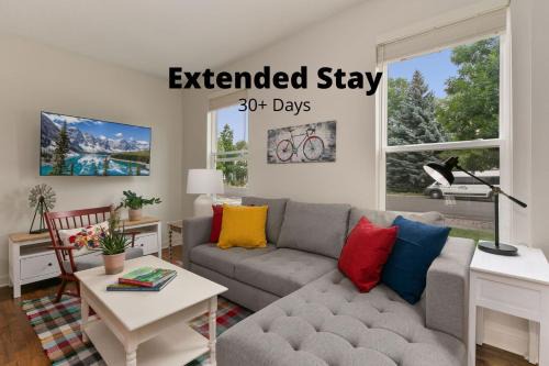 Martinez Park Casa | Sherwood Cottage - Steps from Old Town & Poudre River