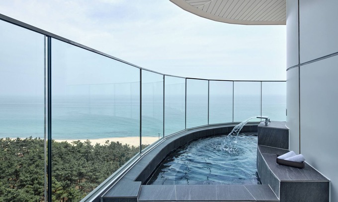 Gangneung Casa | Shillamonogram Gangneung Residence