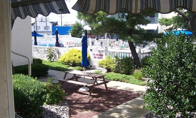 North Beach Haven Condominio | Ship Bottom Ocean Block with Pool