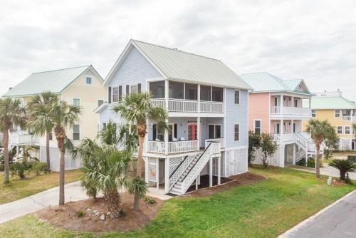 Oceanmarsh Subdivision Casa | Shipwatch Beach House - Ocean Views! Shared Pool!