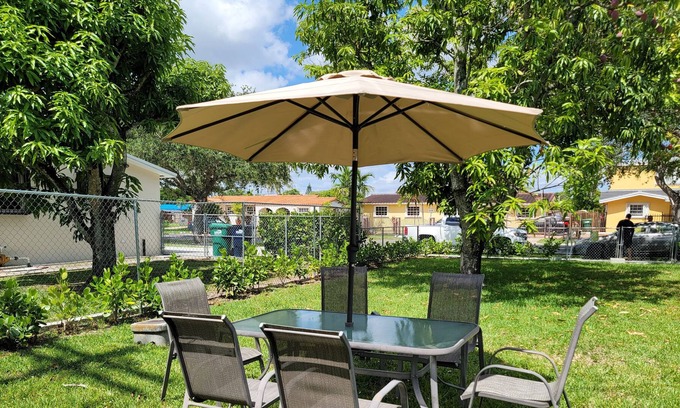 Westchester Casa | Shopper's Paradise