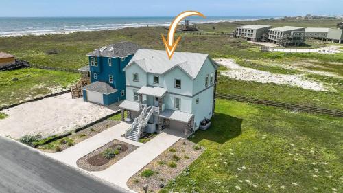 Fort Walton Beach Casa | Shore Beats Work- Ocean Views & Elevator