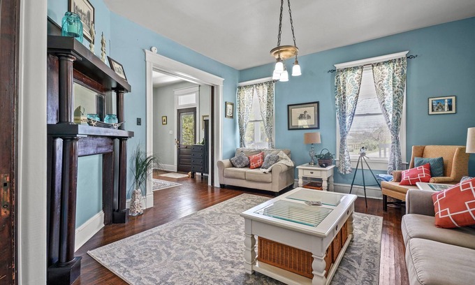 Birdsnest Casa | Shore Refections - historic charm just minutes from the beach!