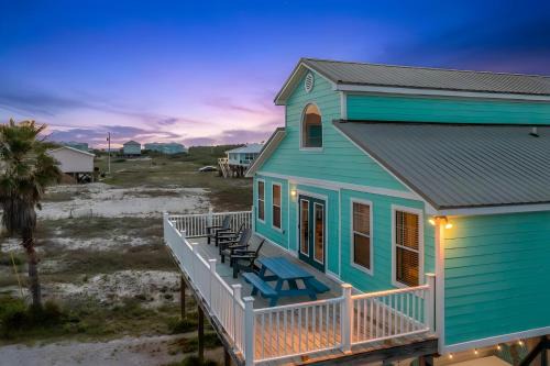 Fort Morgan Casa | Shore Reflections - Seaside Haven - Just Steps to the Shore, 2 King & Games