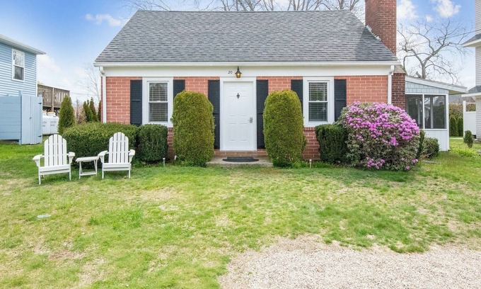 Bonnet Shores Condominio | Shore To Please - Enjoy A Relaxing Getaway In Bonnet Shores 3 Bedroom Home by Redawning