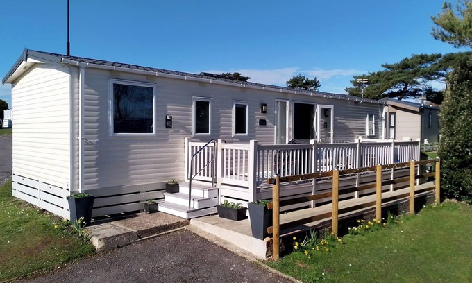 New Forest District Cabina | Shorefield Country Park 3-Bed Casita, Pass Incl