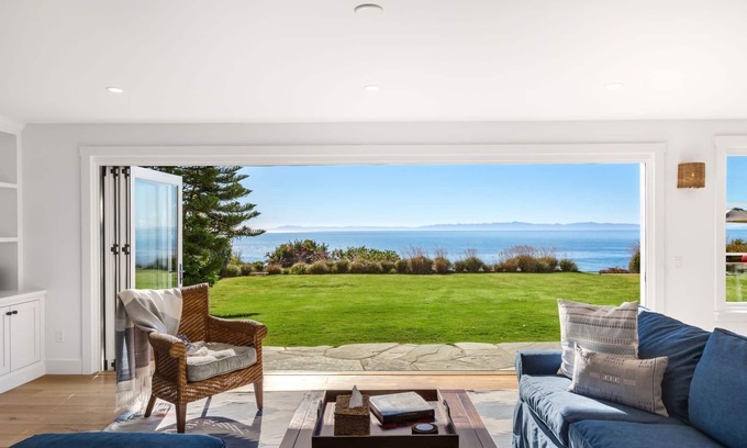 The Mesa Casa | SHORELINE BLISS - Oceanfront - Private Peninsula - Pet Friendly - Bikes