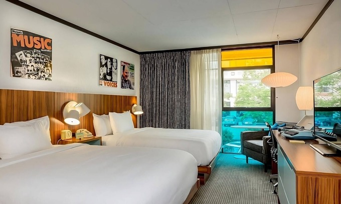 West Fens Hotel | Short Drive from Logan Airport and Constitution Beach! Parking, Pool, Garden!