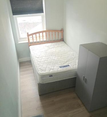 Stoke-on-Trent Casa | Short Stoke Stays