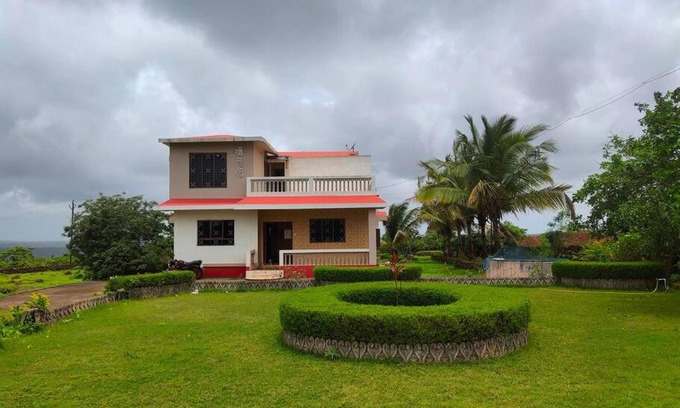 Ratnagiri Casa | Shree Srushti Homestay-Valley facing bungalow