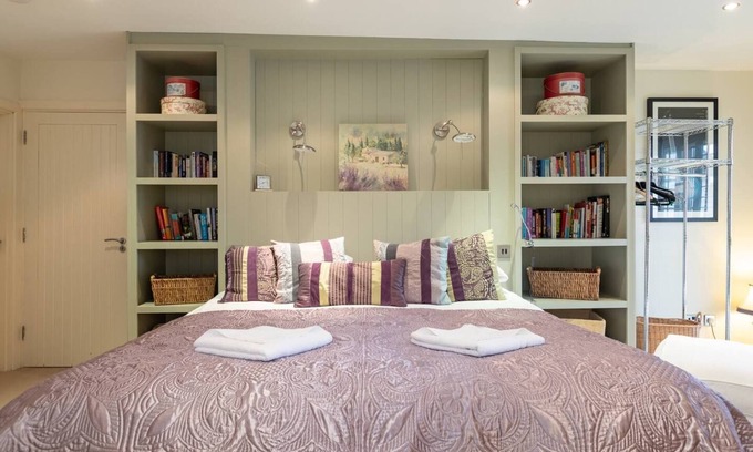 Lahinch Casa | Shutters - Lovely family home!, Shutters
