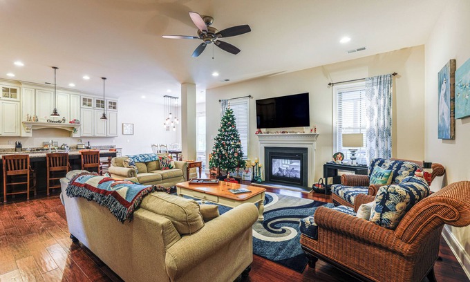 Ocean View Casa | Shuttle to Beach: 'Shore Thing' Home in Ocean View