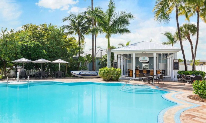 New Town Hotel | Shuttle to Town, Stay for the Party, Poolside Fun | Key West’s New Hot Spot