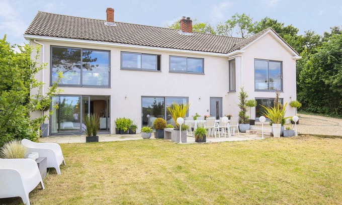 Coombe Bissett Cabaña | Shutts House Garden Apartment, COOMBE BISSETT