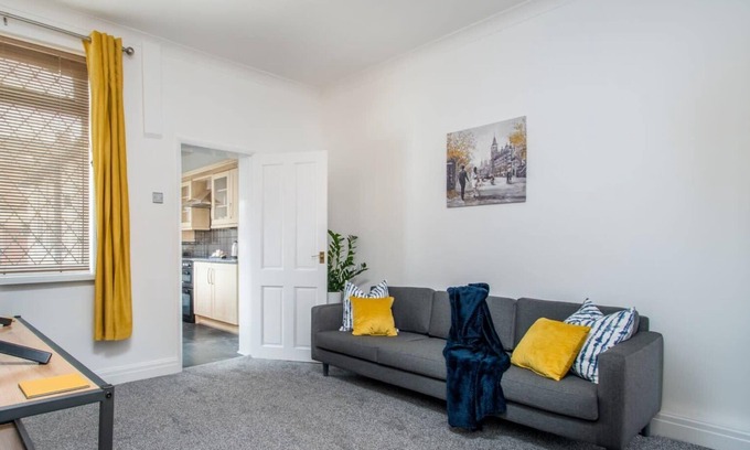 Goole Casa | Lavender Stays - Sicily House; Free WiFi, 6 Guests