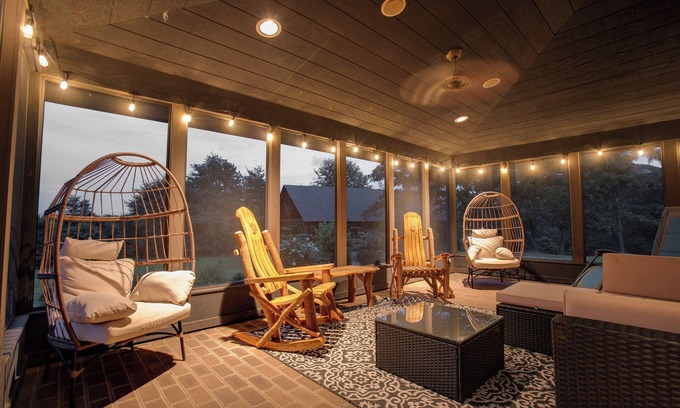 Warfordsburg Casa | Sideling Hills Retreat -Intimate weddings, hot tub
