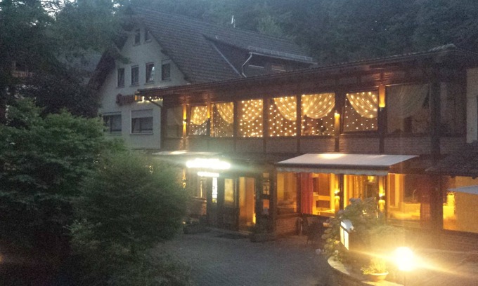 Freudenberg Hotel | Siegerlandhotel Haus im Walde
