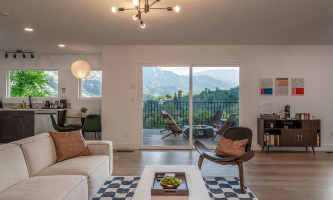 Three Rivers Casa | Sierra Skyline - R&R in Your Scenic Sequoia Haven