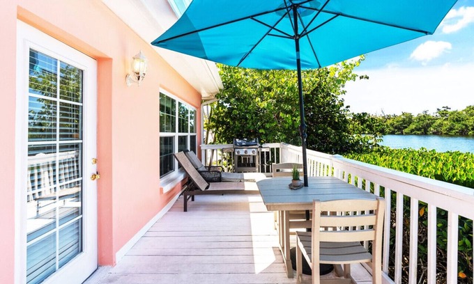 Siesta Key Casa | Siesta Key Bungalows, the Lagoon Bungalows Complex