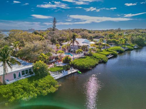 Siesta Key Casa | Siesta Key Bungalows, the 3-Bungalow Complex