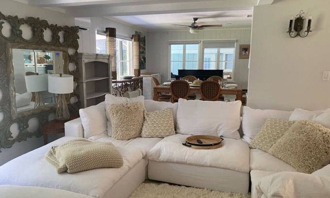 South Sarasota Casa | Siesta Key Waterfront Estate heated Pool Privacy!