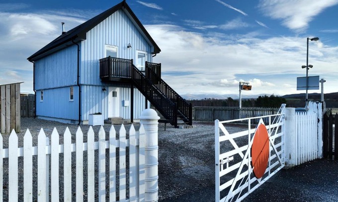 Newtonmore Casa | Signal Box