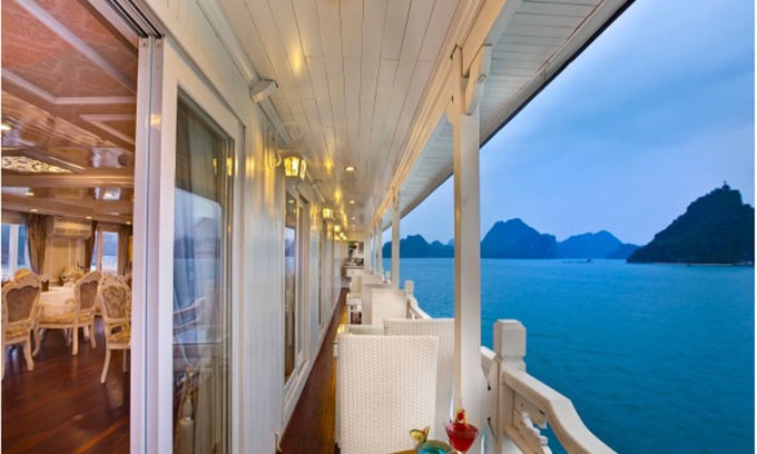 Bai Chay Alquiler De Eote | Signature Halong Cruise