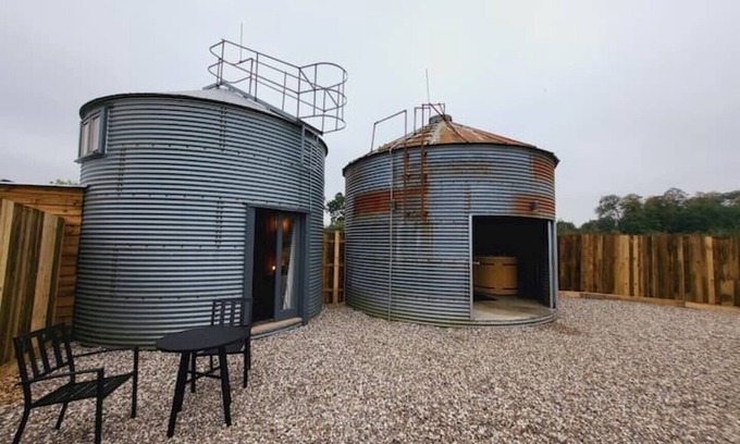 Braintree Otro | Silo Two at Iron Pear Tree Farm