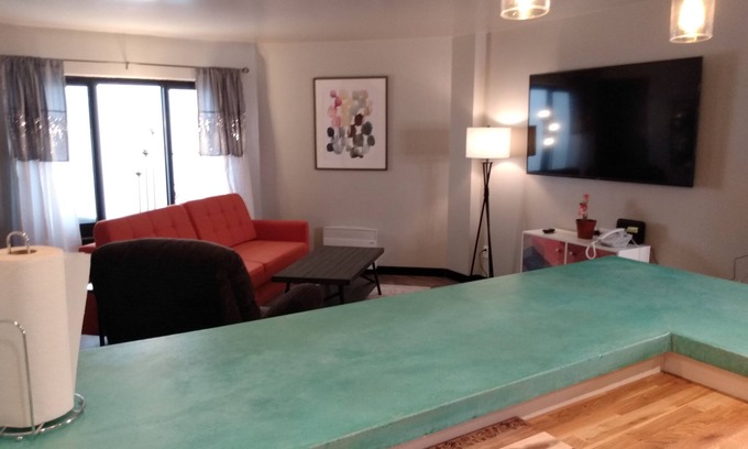 Snowshoe Apartamento | Economía Minded 2 BR Condo Pool Side 8ª planta en la cala de plata, esquí de entrada / salida