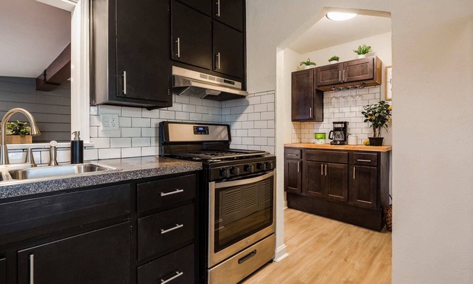 Jeffersonville - Clarksville Casa | Silver Creek 3BR Hideaway