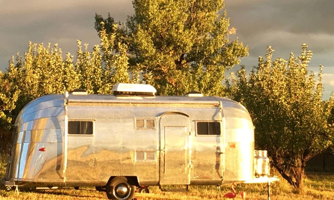 Durango Casa | SILVER FOX: Airstream en un huerto a 15 minutos del centro de Durango