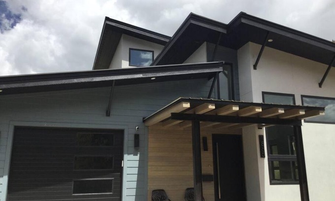 Silverton Casa | Silver Fox modern new luxury home next to ohv rd