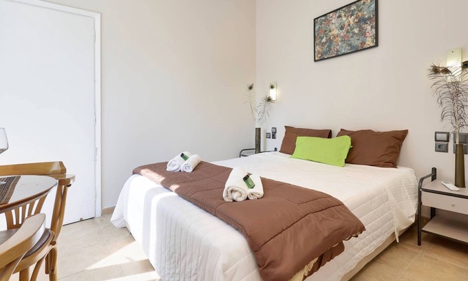 Platia Viktorias Apartamento | Silver Hotel Athens Double Room